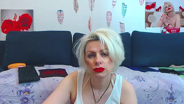 PURE_SEDUCE__WOW___ webcam