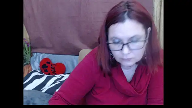 PlayfullMature webcam