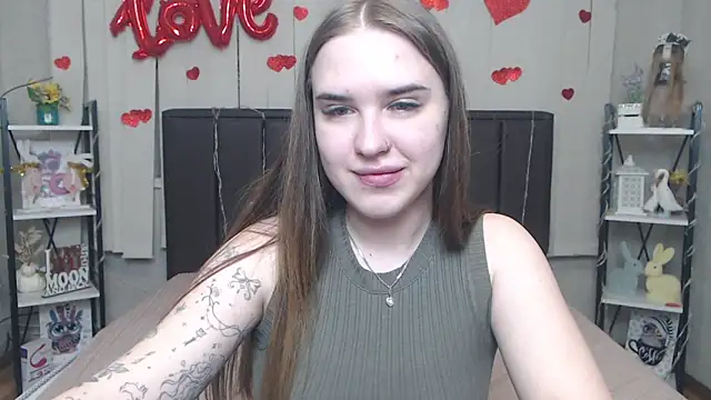 LauraHlot webcam