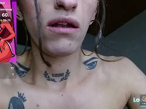 Scarlett_crastrawberry webcam