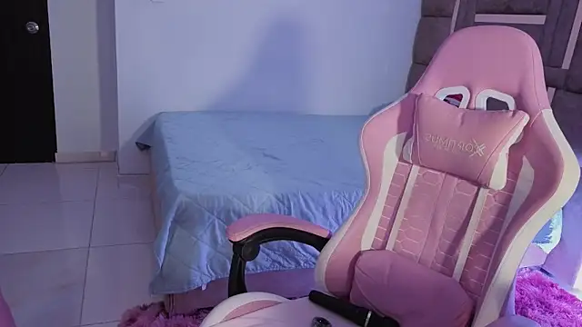 simpson_alice webcam