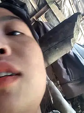 miumiu_sexy2x webcam