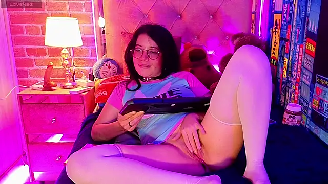 Yorumakie_777 webcam