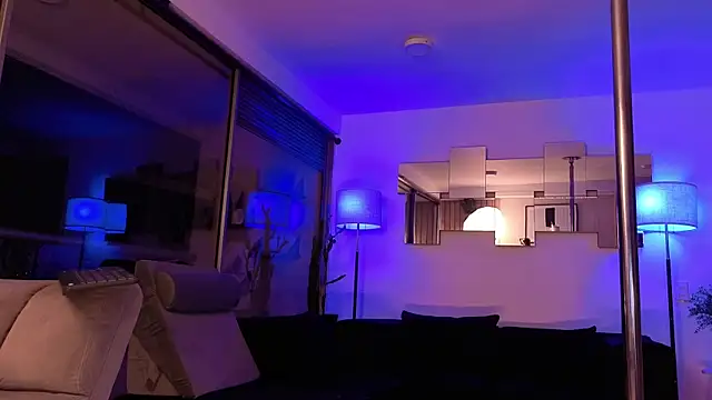 mandi4pole_ live sex cam