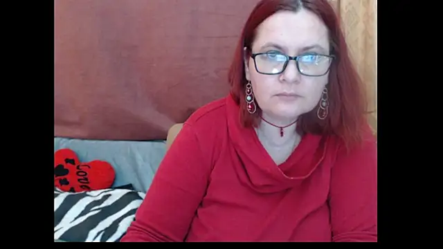 PlayfullMature webcam