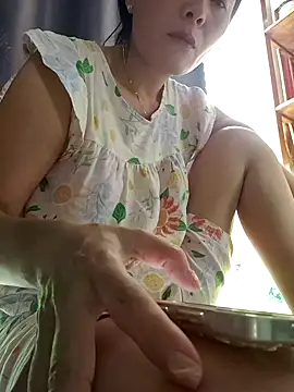 Baby-loveass69 webcam