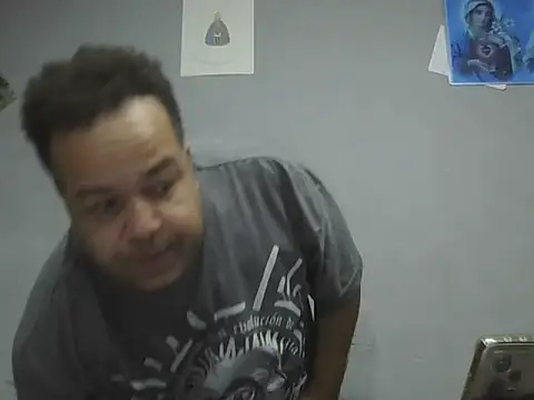 UrsoBissexualPauGrosso webcam