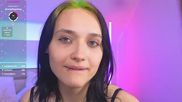 DarcyBlackwood webcam