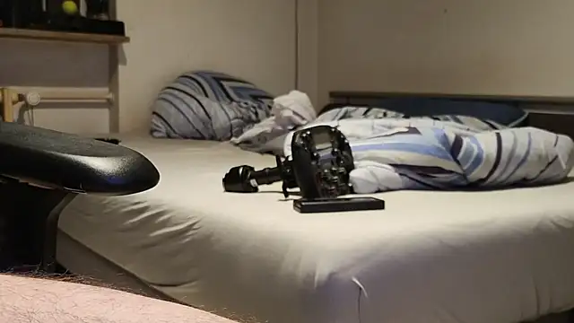 alphapimmelchen - Alphapimmelchen's free webcam - UK Sex Cams