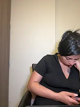 nicole_bunny21 webcam