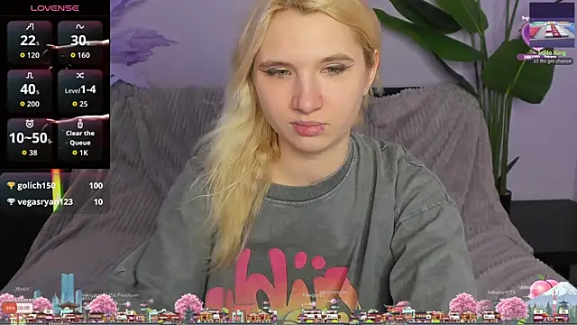 Kitty_Blondie webcam