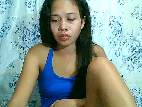 PinaySkinnyGirl webcam