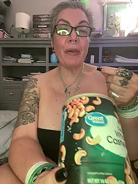 dieseldame1313 webcam