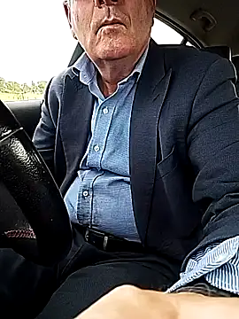 stiffandlubed@xh webcam