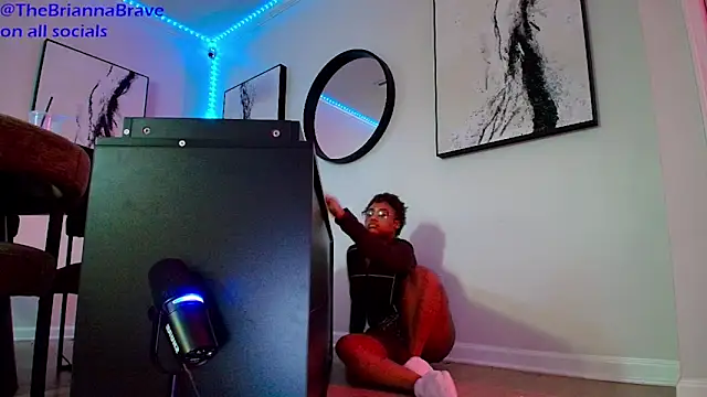 BriannaBrave webcam