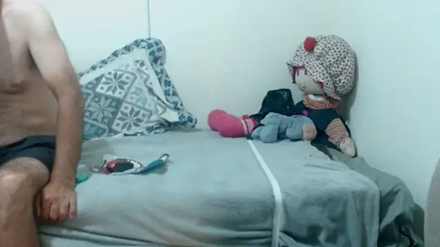 jeans_and_emma webcam