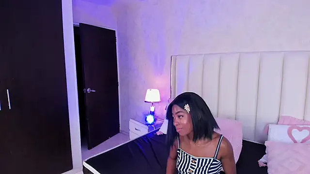 MadissonBonny_ webcam