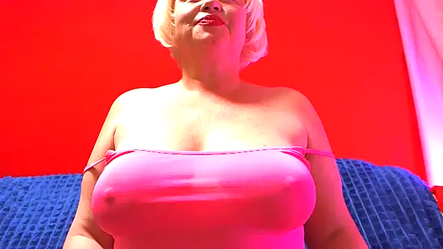 NaughtyMILF4UX webcam