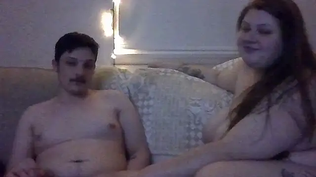thehoneycouple420 live sex cam