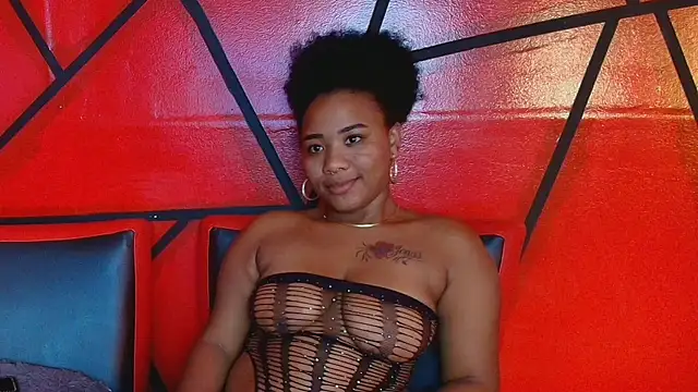 Pamela_Cortezz webcam