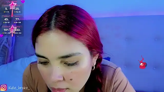Kylie_brokee live sex cam