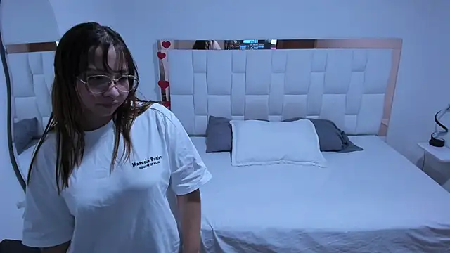 AliciaWhite_nt webcam