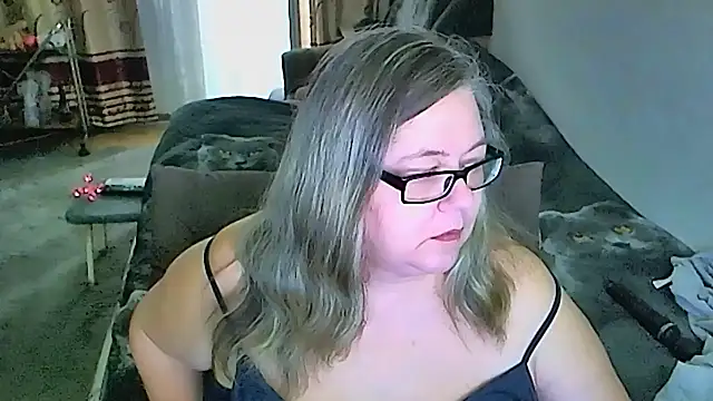 sex2 (F mature) - naked, squirt