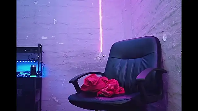 DanielsCock420 live sex cam