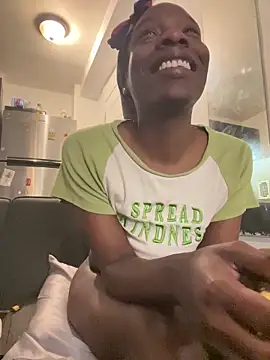 Webcam Model (littyleesh1)  is live.Free join now!