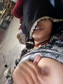 Webcam Model (DirtybhabhiGoal)  is live.Free join now!