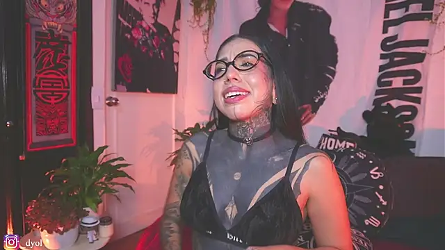 Dalia_Vorhees webcam