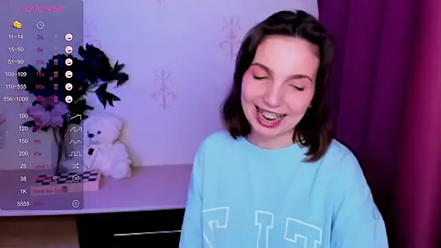 KindHazelHere_ webcam