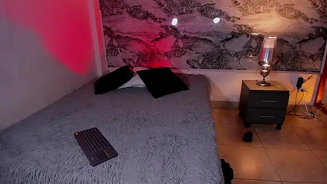 Miss_KhalifaDoll webcam