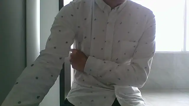 nole_china7 (Ask my age) - talk / fun / cum