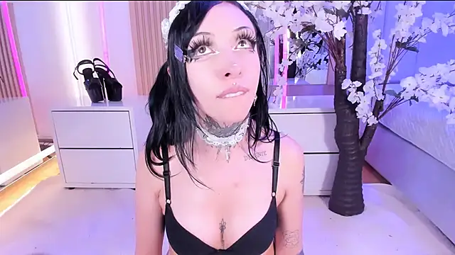 SalemBlackrose webcam