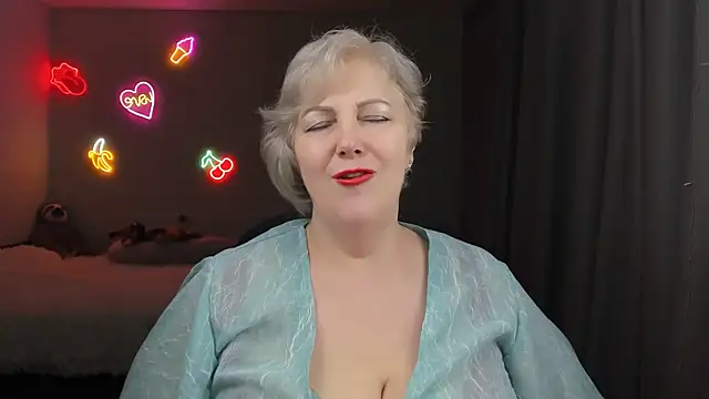 Mary-Leee webcam