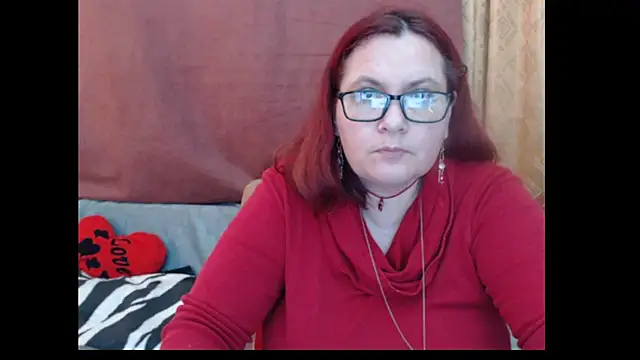 PlayfullMature webcam