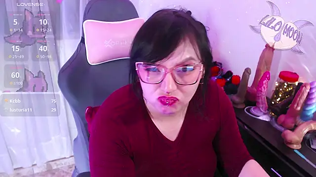 LiloMoon69 webcam