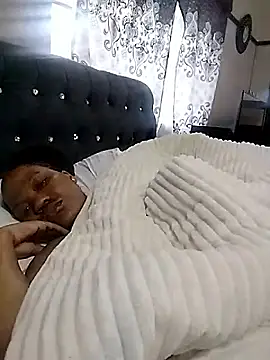 CaramelBoootie webcam