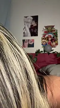 NinaValencia_ webcam