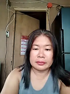 Lovelywoman43 webcam