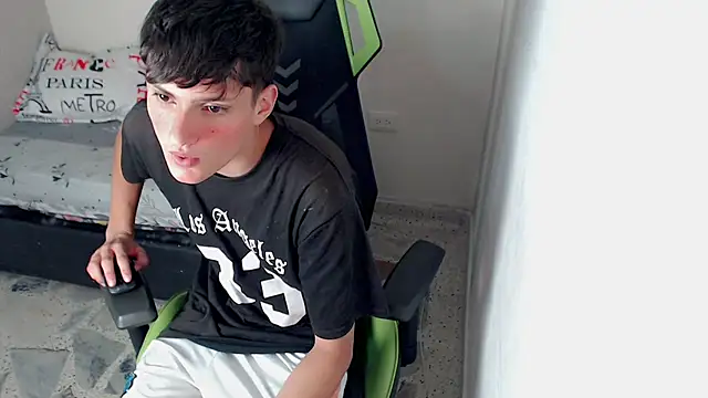 Pablito_junior live sex cam
