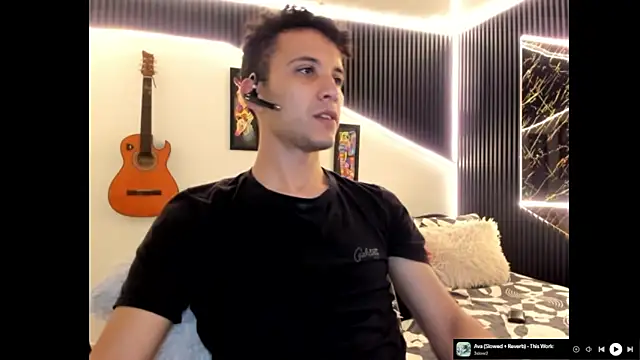 Issabella_Davinci webcam