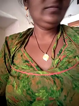 Webcam Model (aunty_sumy)  is live.Free join now!