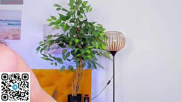 Xenia_paradise webcam