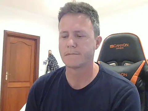 TroyDieselXXX webcam