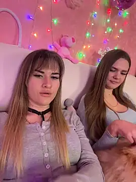 hotty_girls_here webcam