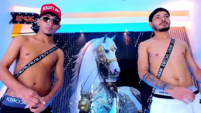 the_knights_of_the_night_ webcam