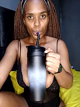 SexySlenderLexy webcam