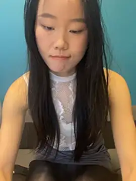 美女ZHJKS9988在线直播